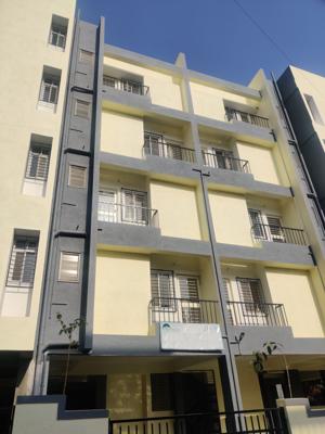 Giri Darshan Apartment