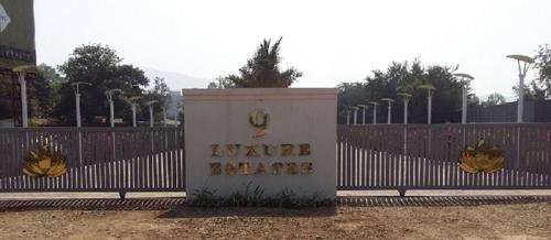 9 Luxure Estates