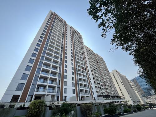 RIVERDALE GRAND